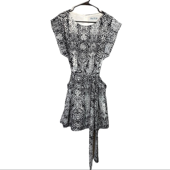 Eliza J Short Sleeve Chic Belted Sash Snakeskin Snake Print Mini Dress 6 petite - Picture 2 of 15